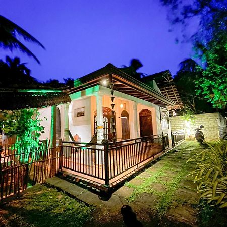 Kawshan Home Stay ดิคเวลลา ภายนอก รูปภาพ